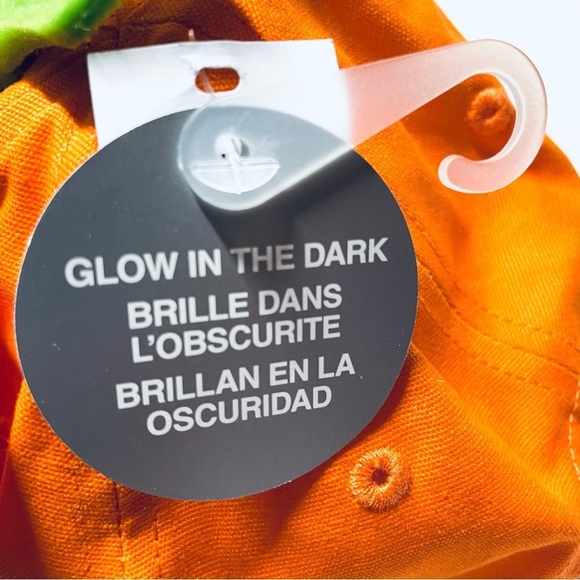 🎃 NWT Disney Mickey’s Pumpkin Patch Hat – Glow-in-the-Dark! 🕸️ - Picture 12 of 14
